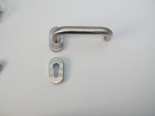 Ручка дверная  DOORLOCK 038UR/F PZ U-form, матовая, из нержавеющей стали